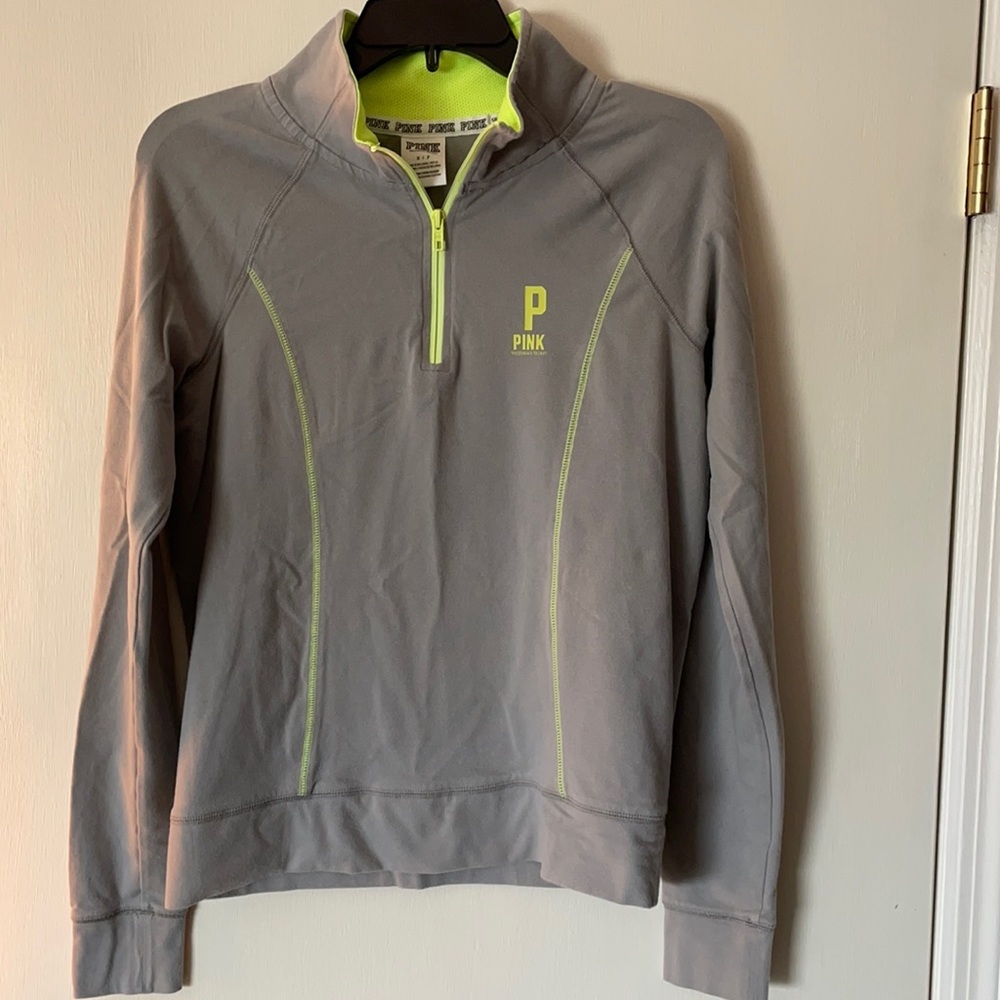 Victoria’s Secret Pink pullover size S